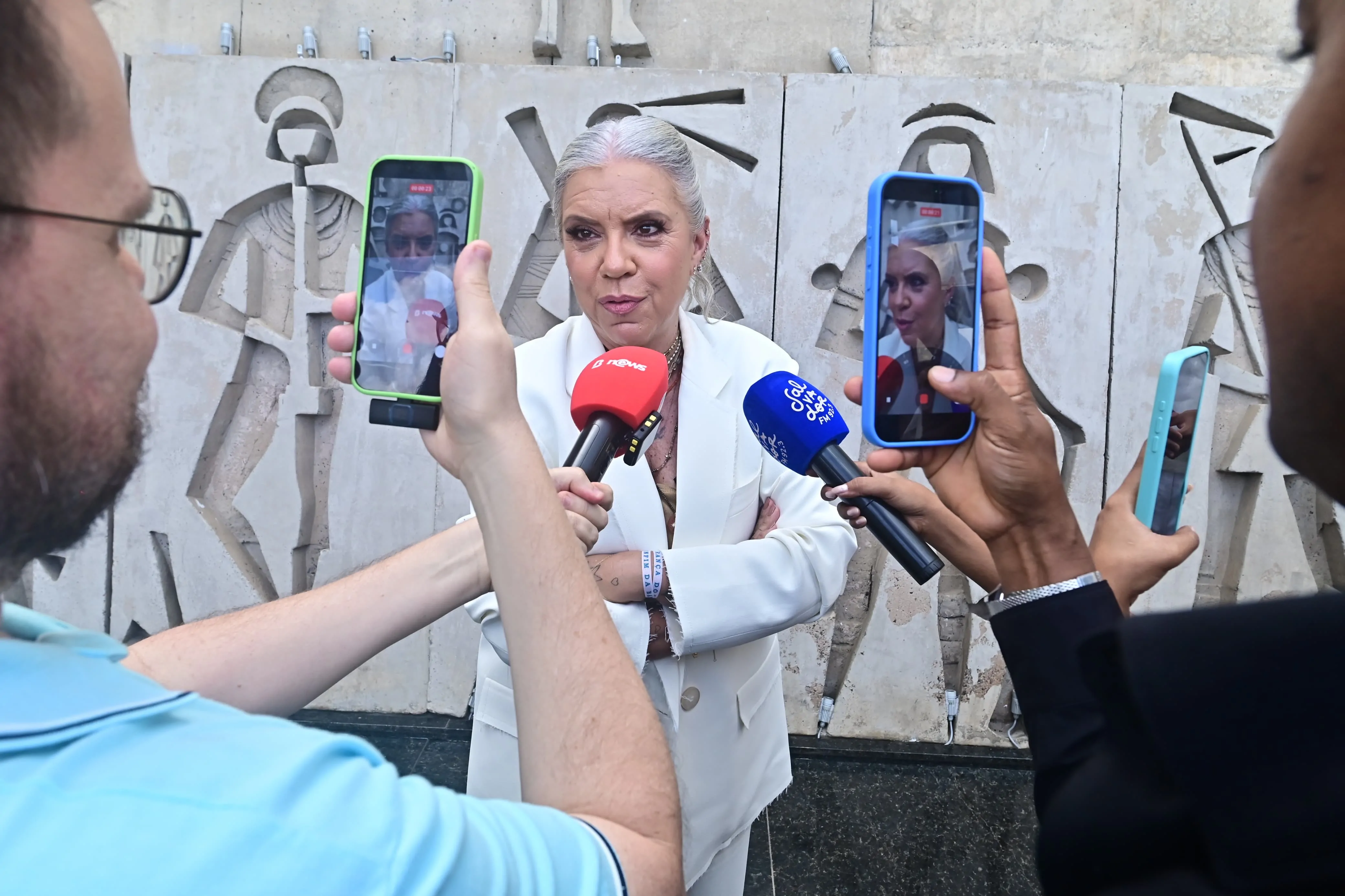 Astrid Fontenelle recebe Título de Cidadã Baiana na ALBA