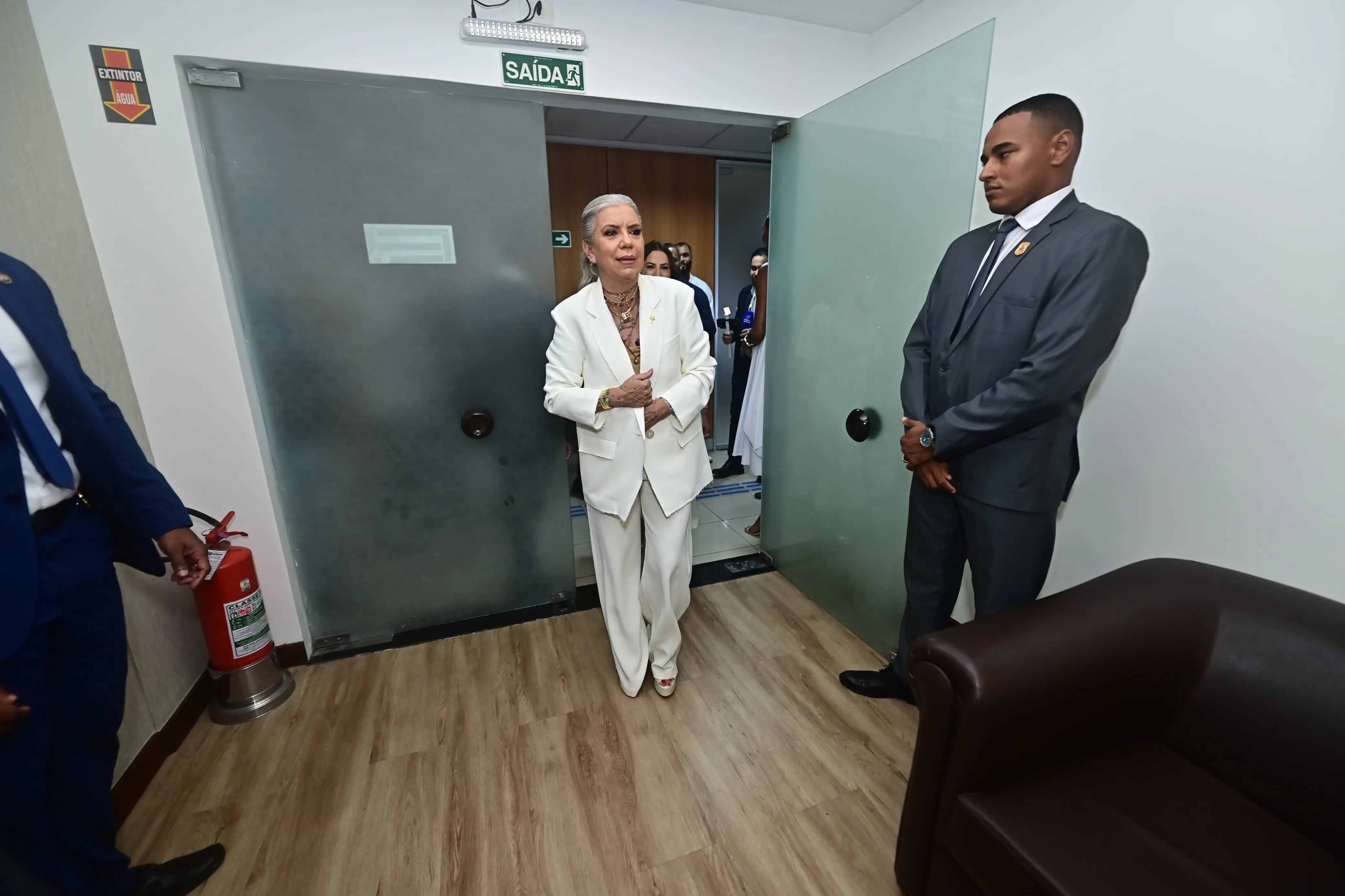 Astrid Fontenelle recebe Título de Cidadã Baiana na ALBA