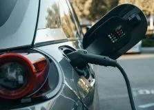 ALBA aprova Projeto de Lei que libera recarga de carros elétricos em condomínios