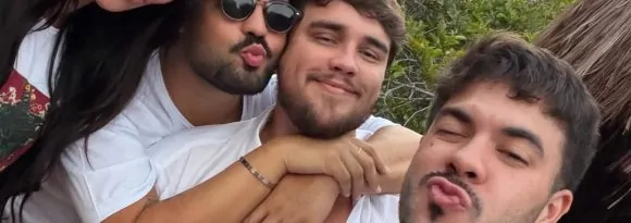 Álvaro curte dias na Bahia ao lado de Rafa Uccman e Lucas Guedez
