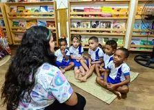 Bebeteca Antirracista de Salvador amplia atuação com cursos formadores