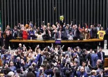 Câmara dos Deputados aprova o fim da escala 6×1, em dois turnos