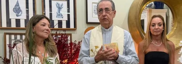 Casa Su Misura celebrou Dia das Mães com bênção ministrada pelo padre Luís Simões