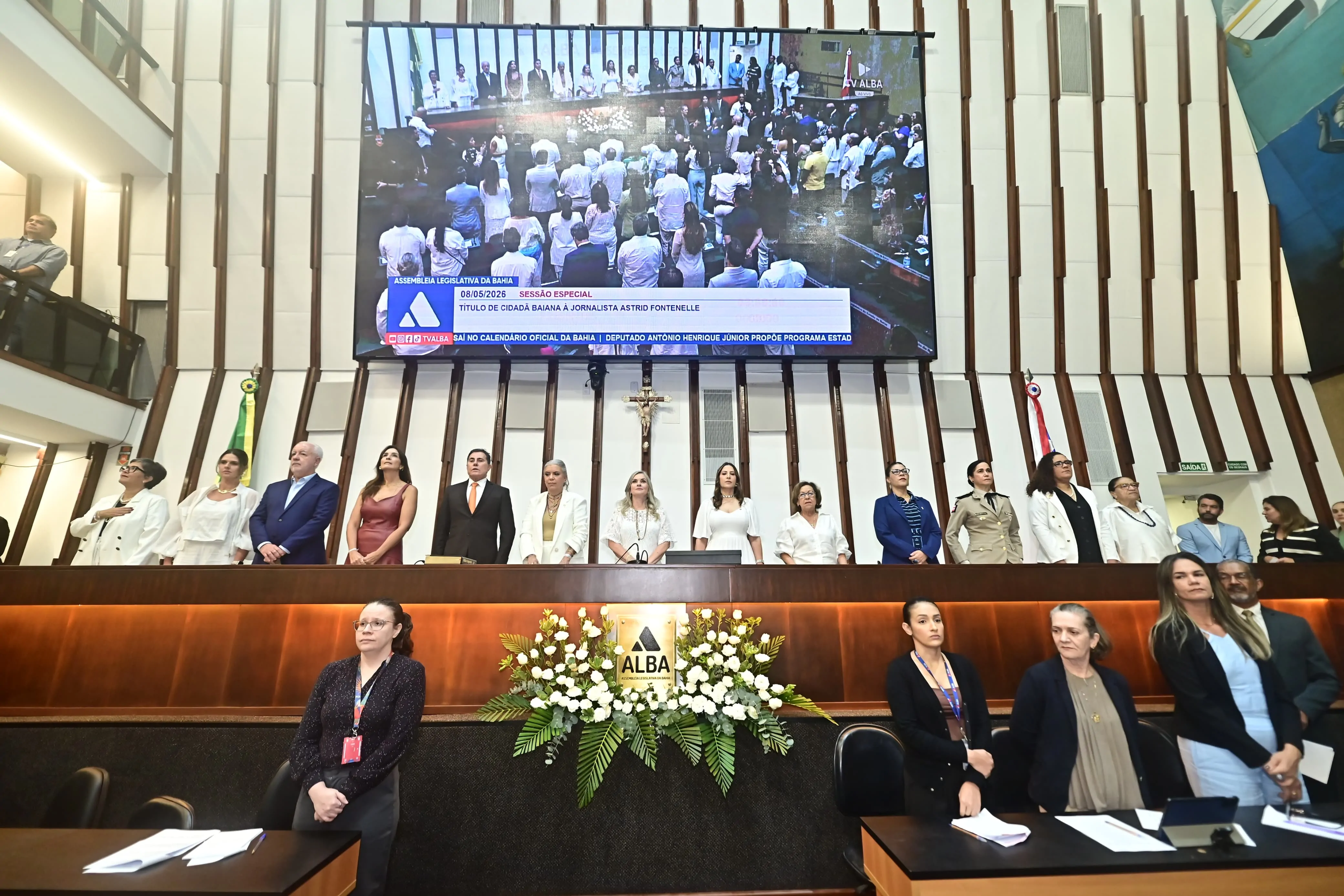 Astrid Fontenelle recebe Título de Cidadã Baiana na ALBA