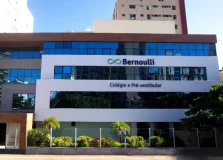 Colégio em Salvador é obrigado a aceitar reutilização de material didático pelos alunos