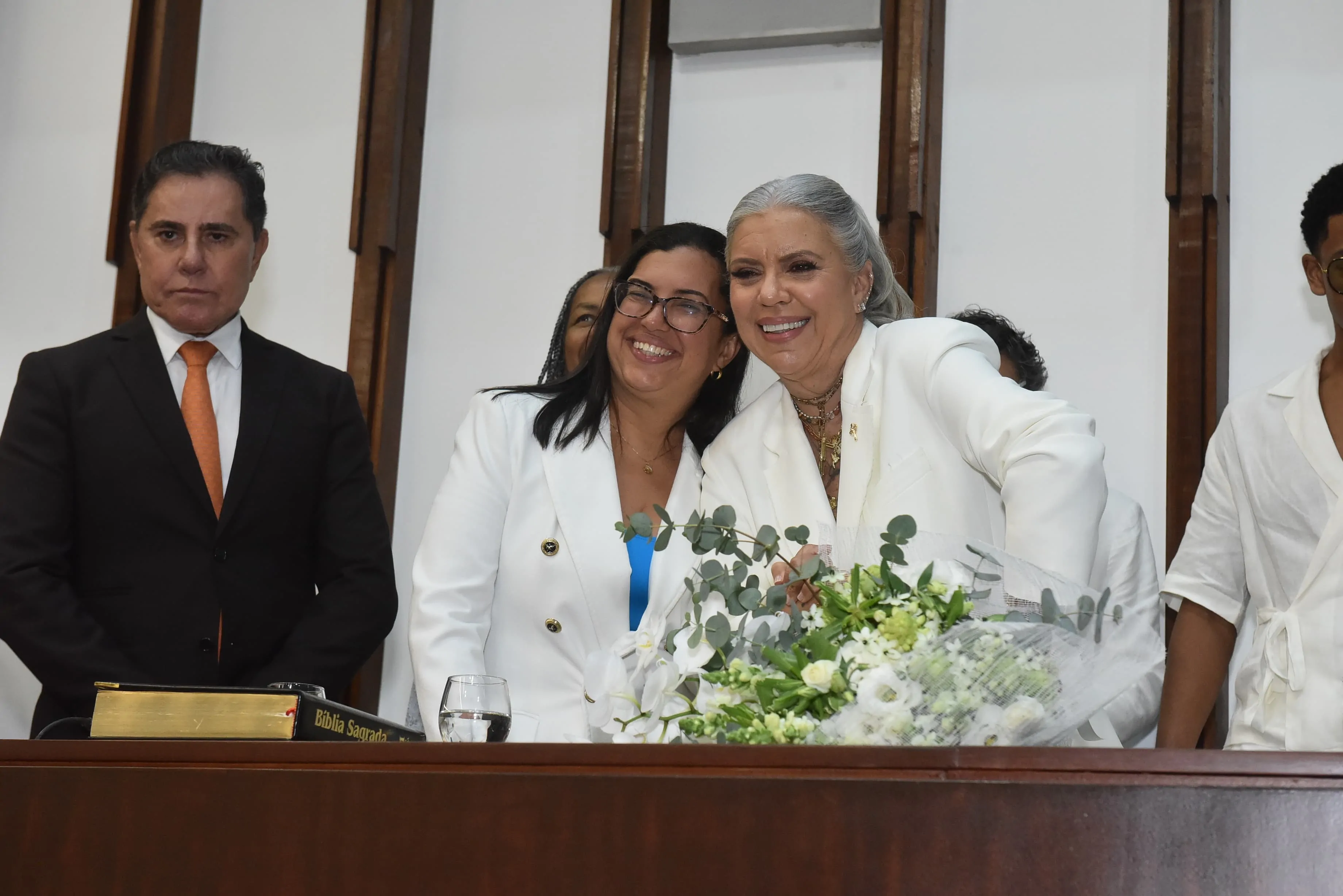 Astrid Fontenelle recebe Título de Cidadã Baiana na ALBA