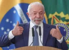Lula inicia tratamento de radioterapia após retirada de carcinoma