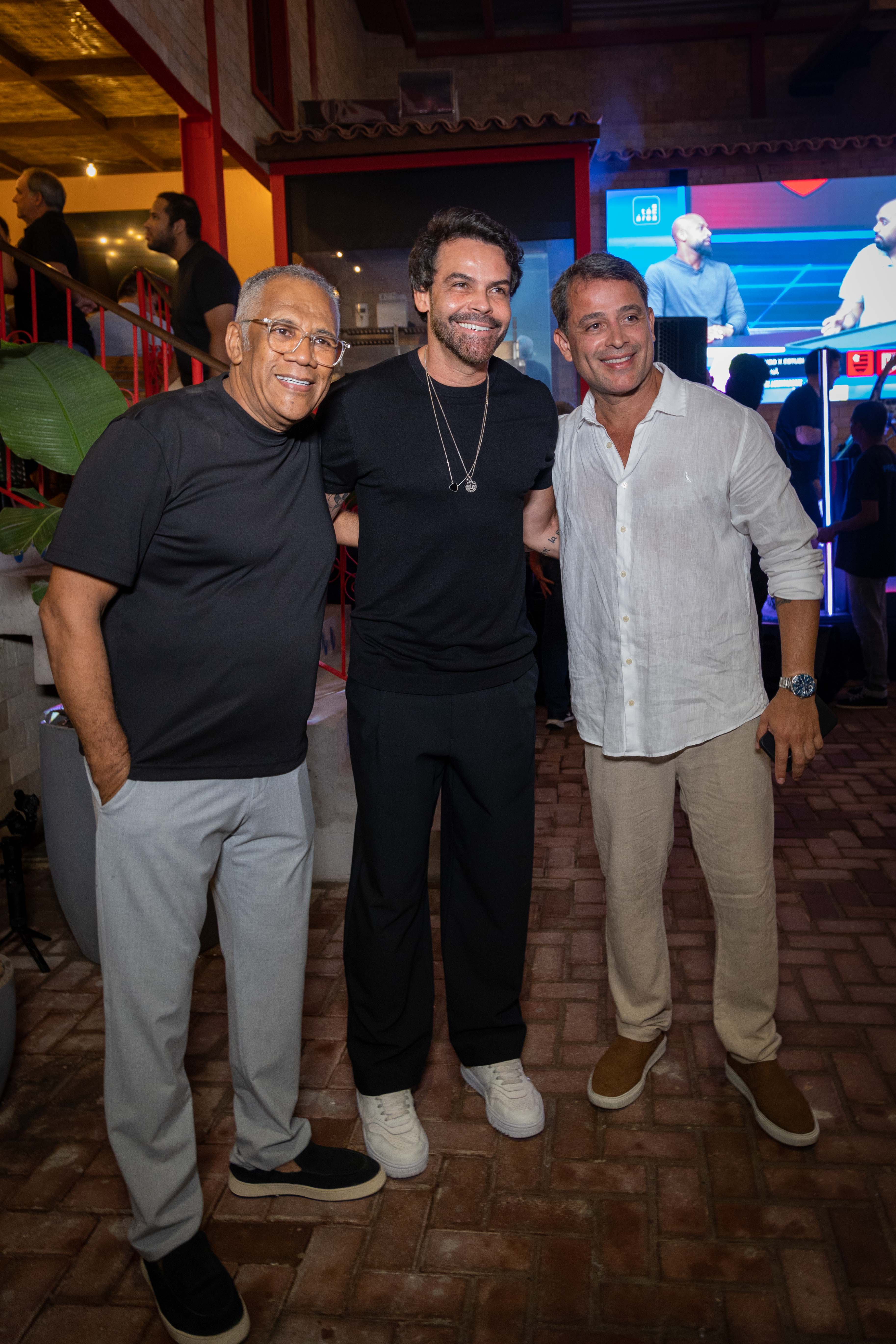 Gilson Freitas, Alexandre Peixe, e Roni Cézar