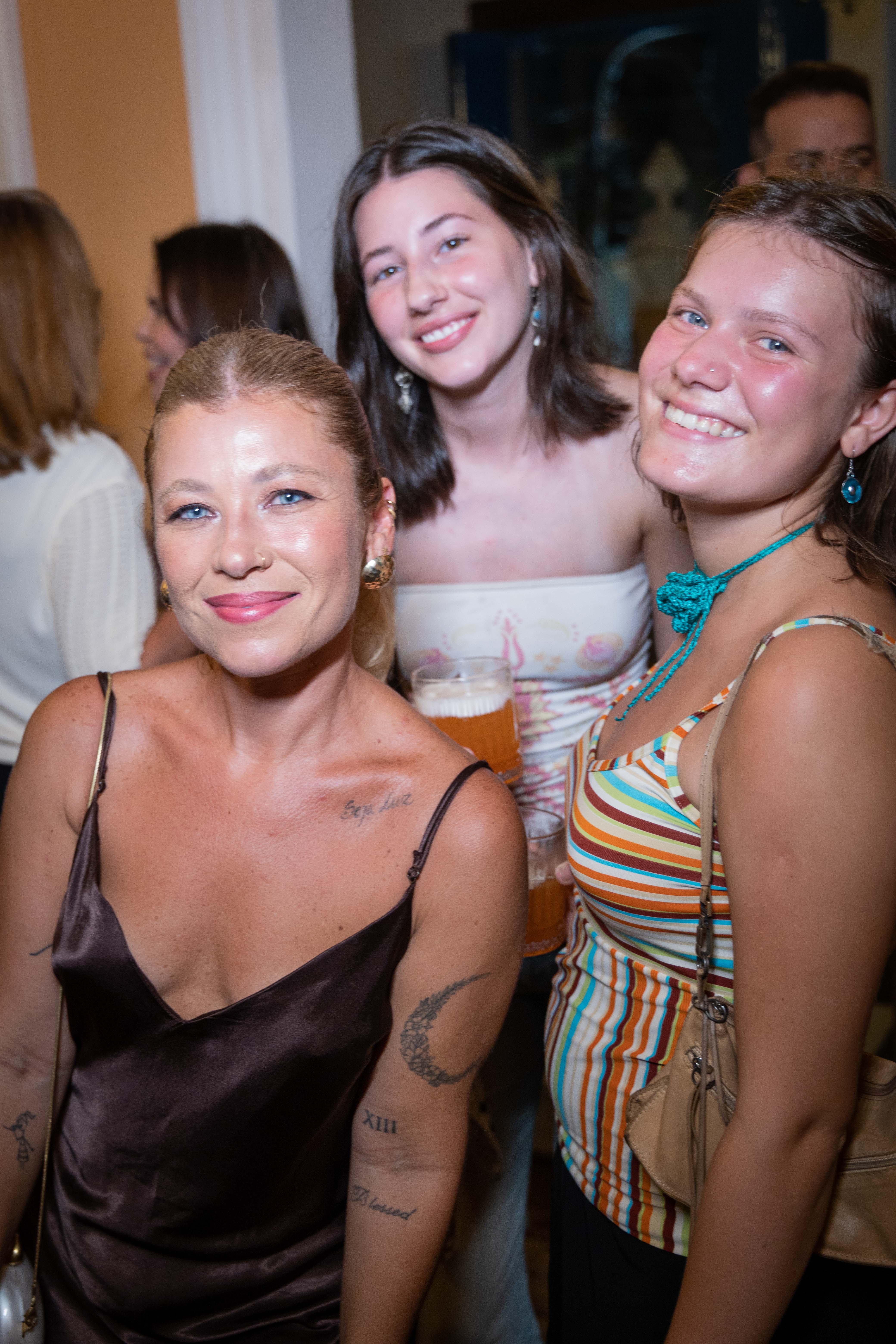 Priscila Marinho, Sofia Massaiu e Isabela San Miguel