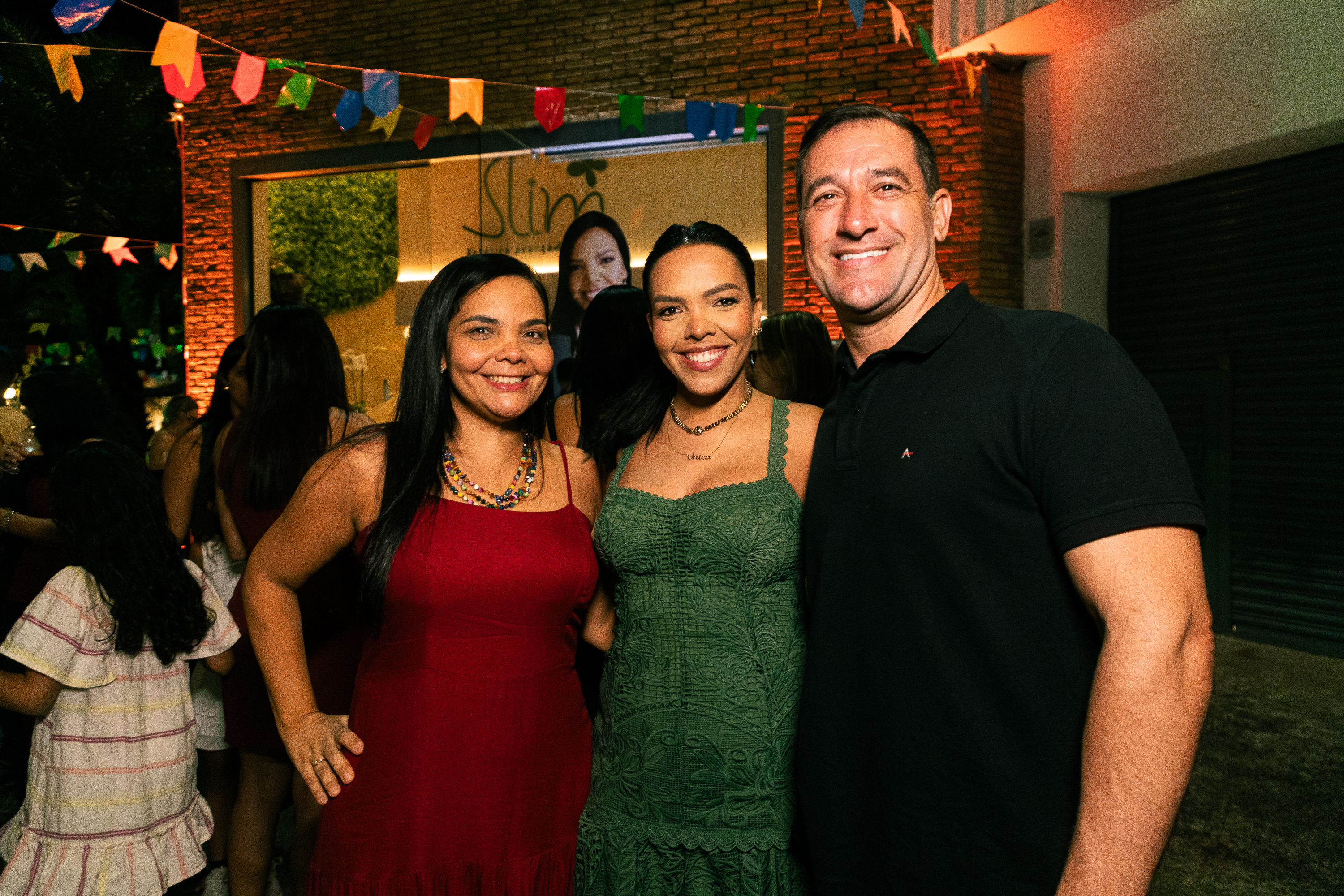 Juliana Barreto, Jamile Miranda e Enrique Bahamonde