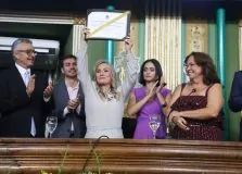 Fotos – Ivana Bastos recebe Título de Cidadã Soteropolitana em cerimônia na Câmara de Salvador