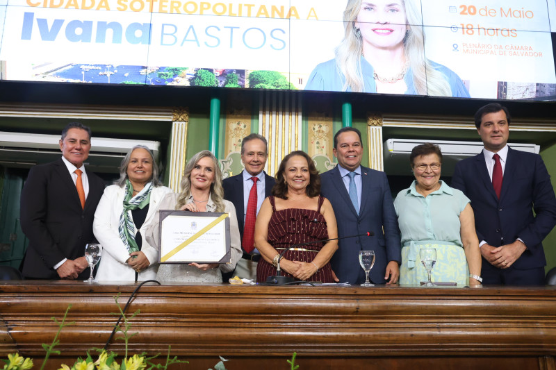 Cerimônia de entrega do Título de Cidadã Soteropolitana à Ivana Bastos
