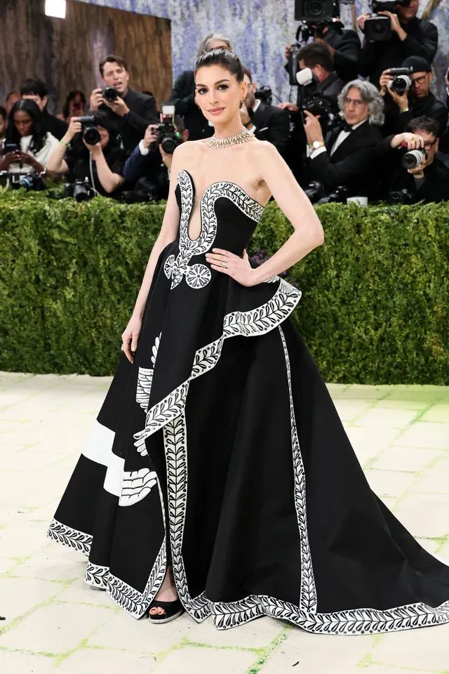 Anne Hathaway