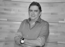 Luto! Morre o produtor musical Guto Graça Mello, aos 78 anos