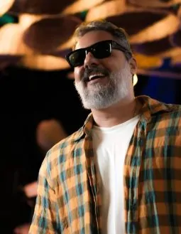 LUTTE apresenta novo projeto musical com show no Rio Vermelho