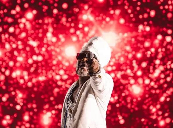 Carlinhos Brown anuncia as primeiras datas do Sarau du Brown no verão 2026-2027