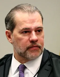 Toffoli assume vaga efetiva no TSE em eleição simbólica no STF