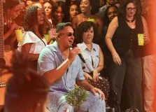 Xanddy Harmonia revisita sucessos da carreira em gravação no Macaco Sessions