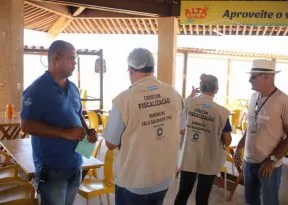 Autoridades iniciam fiscalização de bares que transmitirão jogos da Copa do Mundo em Salvador