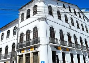 Casa do Benin avança em obras de reestruturação e ganha previsão de entrega