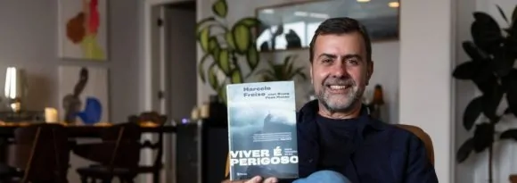 Marcelo Freixo lança primeiro livro em Salvador com debate e sessão de autógrafos