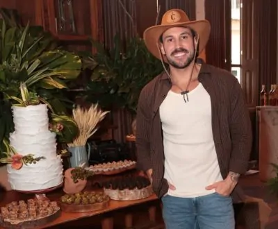 Fotos – Chico Marrara celebra aniversário com festa exclusiva no Palacete Tira-Chapéu