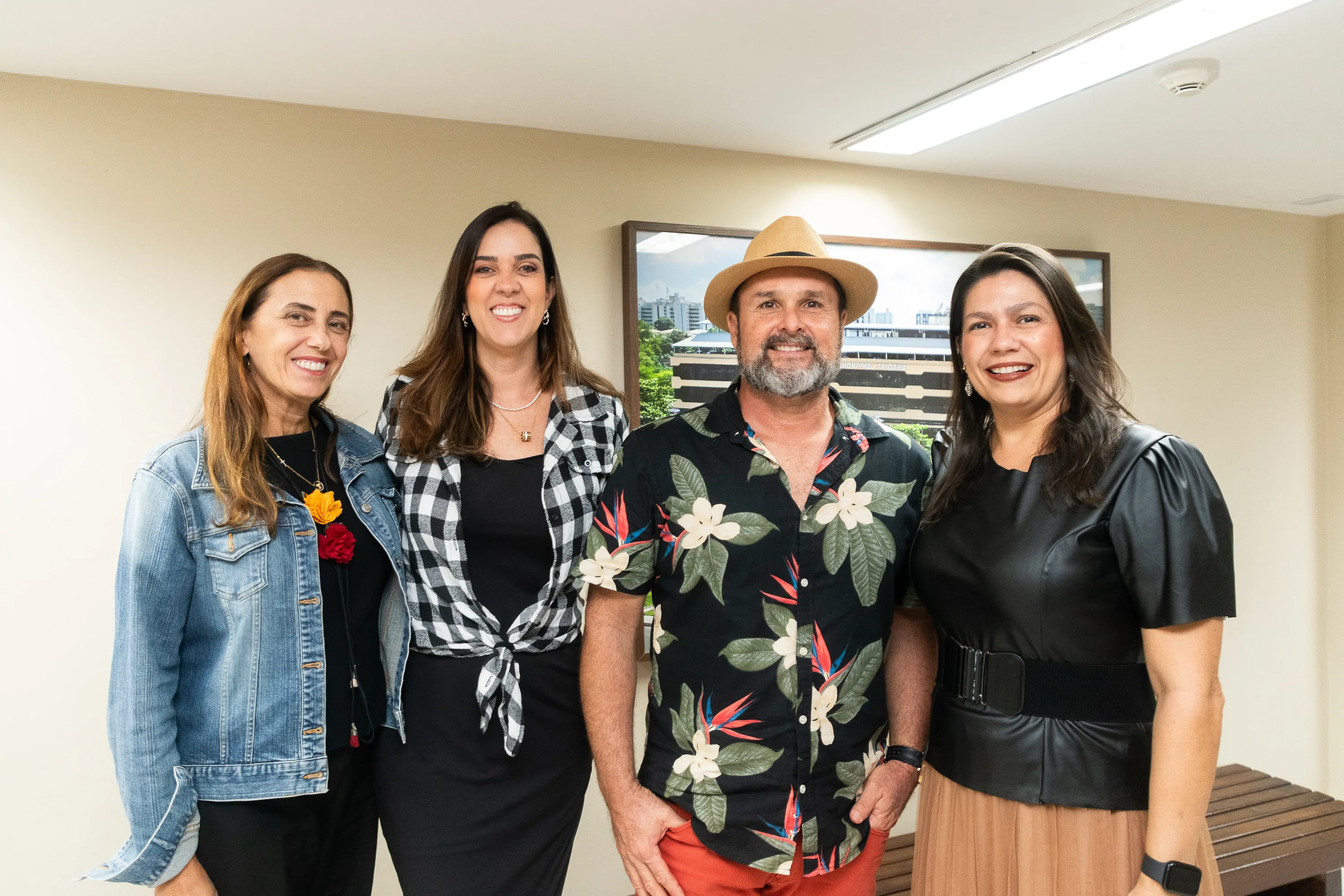 Mirela Gedeon, Thaís Leal, Leo Estakazero e Luciana Coelho
