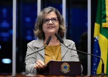 Lula escolhe Teresa Leitão para assumir liderança do governo no Senado