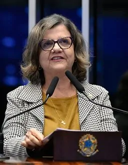 Lula escolhe Teresa Leitão para assumir liderança do governo no Senado