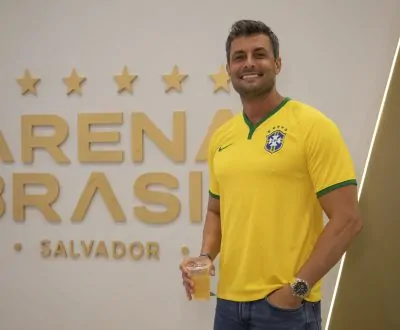 Fotos – Arena Brasil celebra vitória da Seleção e transforma noite de Copa em grande festa em Salvador