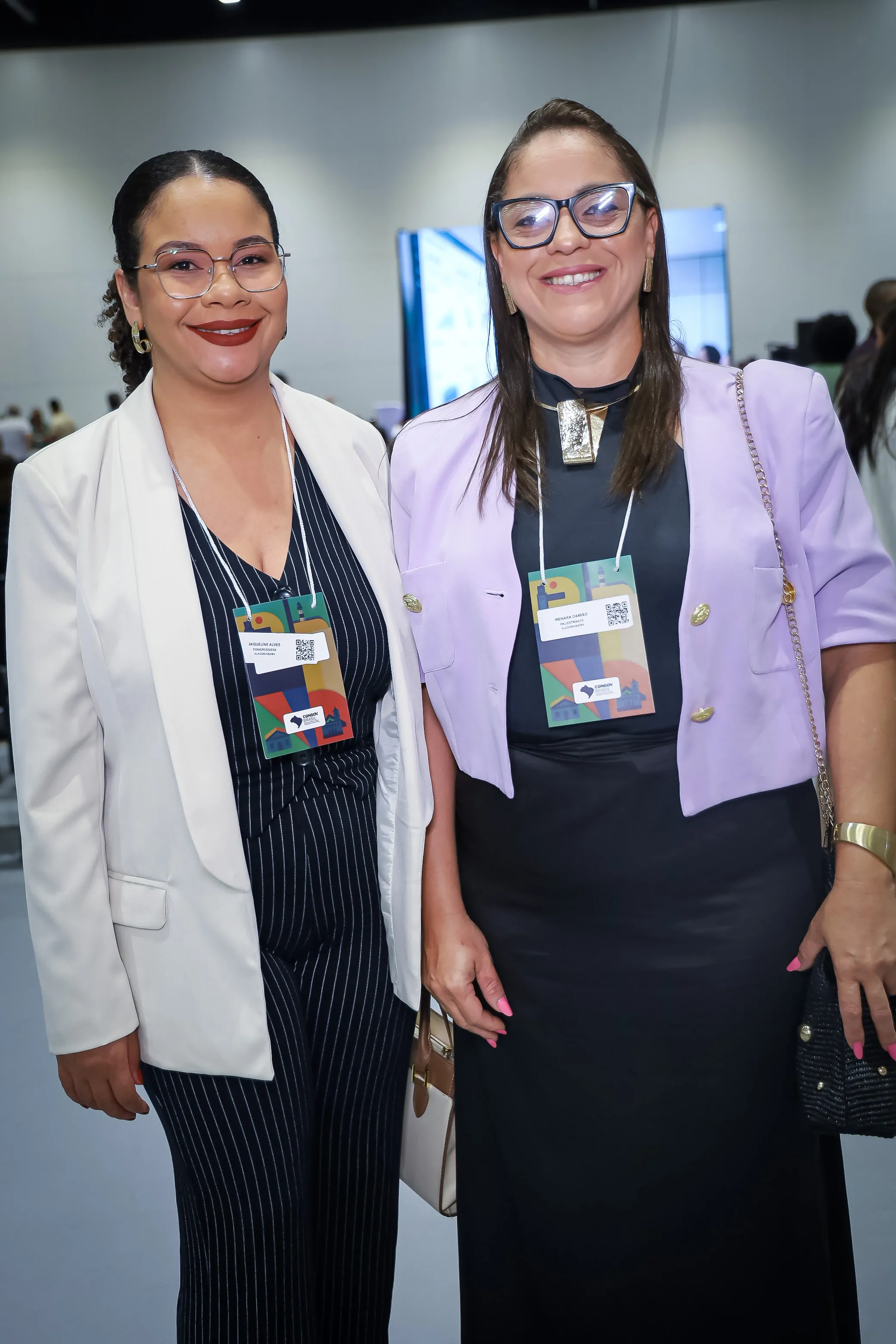 Jaqueline Alves e Menara Damião