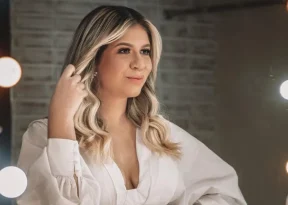 Saiba quem interpretará Marília Mendonça em cinebiografia da cantora