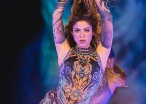 Shakira anuncia feat com Léo Santana e Filipe Ret durante a Copa do Mundo 2026