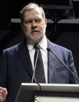Toffoli toma posse no TSE e afirma que Justiça Eleitoral não decide eleições