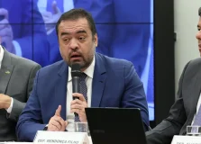 TSE mantém condenação e confirma inelegibilidade de Claudio Castro até 2030