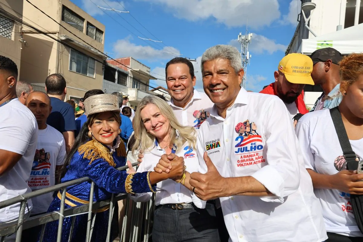 Ivana Bastos com Jerônimo e Geraldo Jr
