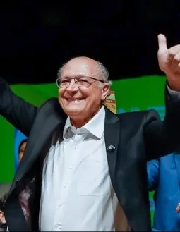 Candidatura de Geraldo Alckmin à Vice-Presidência é oficializada pelo PSB