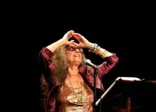 Exposição vai celebrar a poesia e força cênica de Maria Bethânia em Salvador