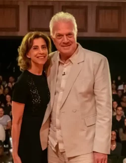 Fernanda Torres relembra namoro com Pedro Bial na reestreia do Conversa com Bial