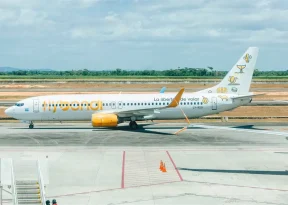 Flybondi tem comercialização de passagens aéreas limitada no Brasil