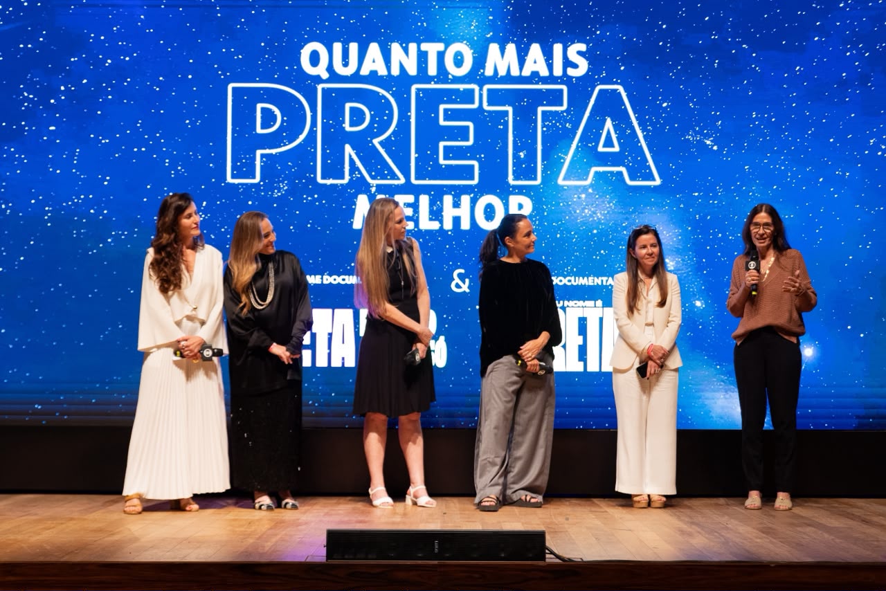 Leonora Bardini, Monica Almeida, Sandra Kogut, Mini Kerti, Tatiana Costa e Flora Gil