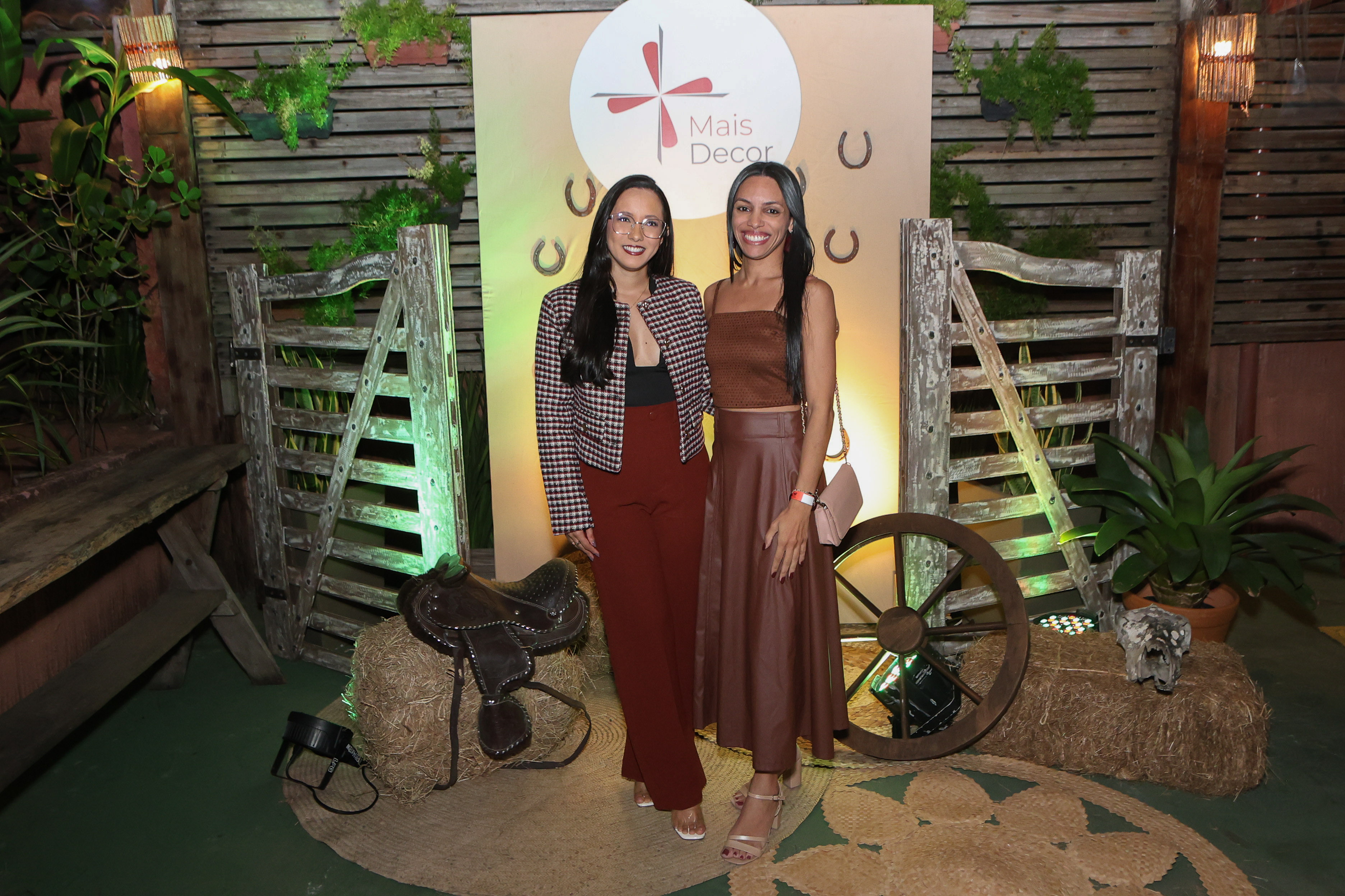 Lara Mattos e Shirlei Sousa