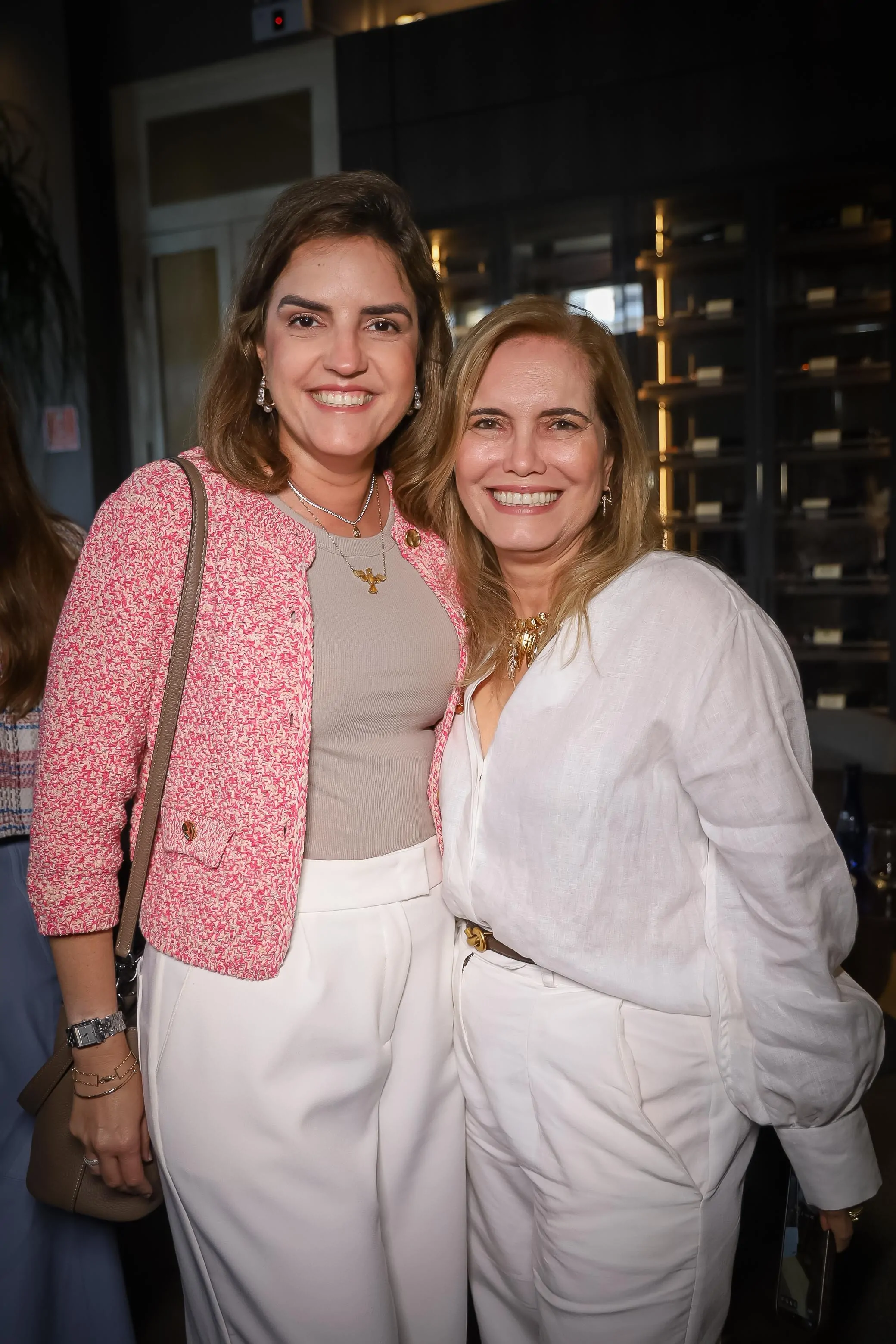 MIla Paes e Monique Melo