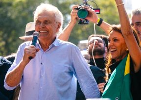 Ronaldo Caiado oficializa candidatura à Presidência com Gilberto Kassab como vice
