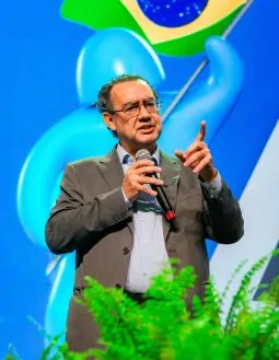 Augusto Cury é oficializado pelo Avante como candidato à Presidência da República