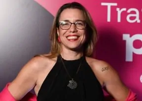 Autora baiana Carol Manciola lança livro com nova estratégia para desenvolver equipes de vendas