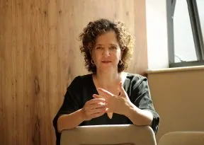 Fasano Salvador recebe a escritora Carla Madeira em noite especial dedicada à literatura