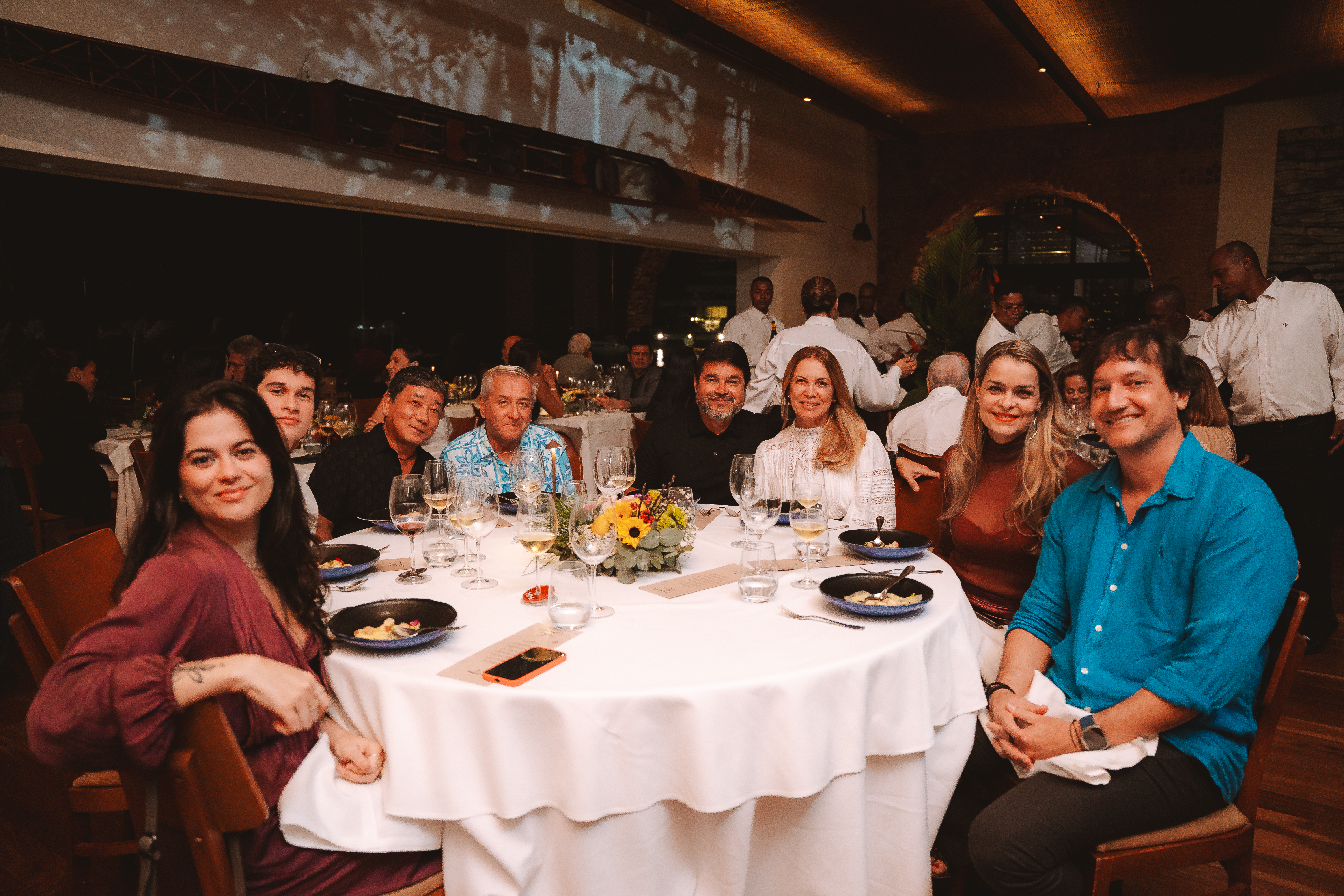 Restaurante Amado reuniu Emmanuel Bassoleil e Oscar Bosch em jantar especial