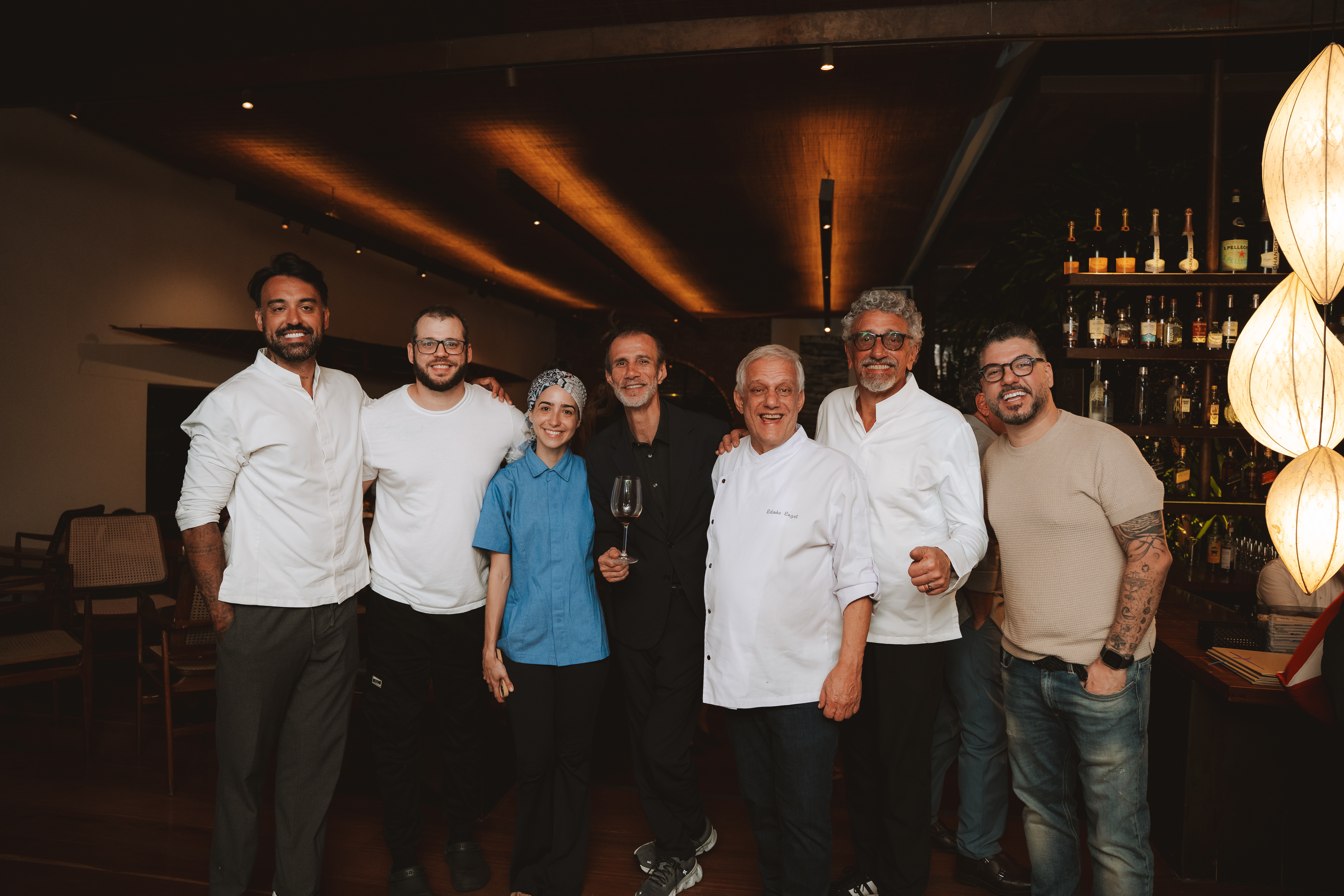Restaurante Amado reuniu Emmanuel Bassoleil e Oscar Bosch em jantar especial