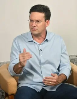 João Roma estreia sabatina do Grupo A TARDE com candidatos ao senado nas Eleições 2026